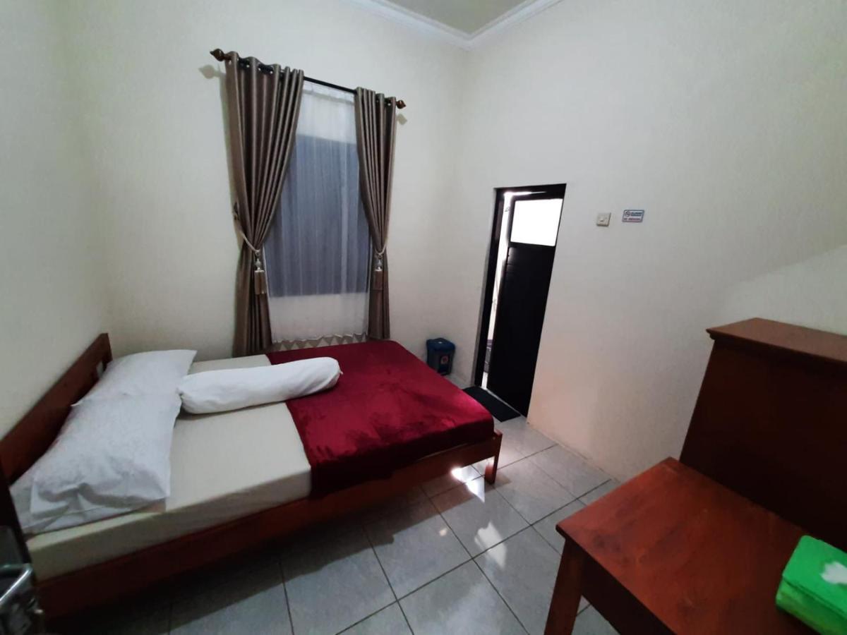999 Khs Homestay Gilimanuk Exterior photo