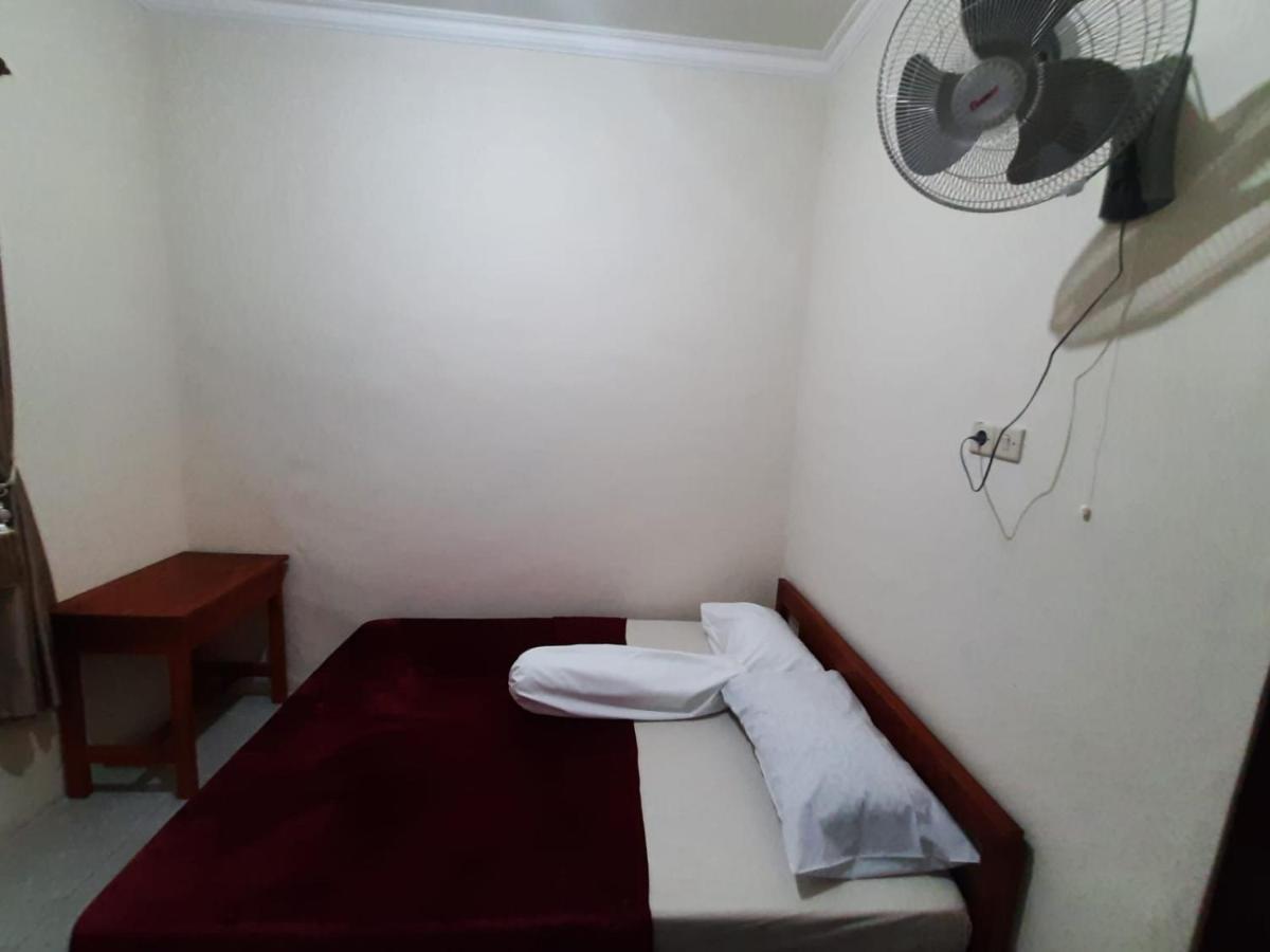 999 Khs Homestay Gilimanuk Exterior photo